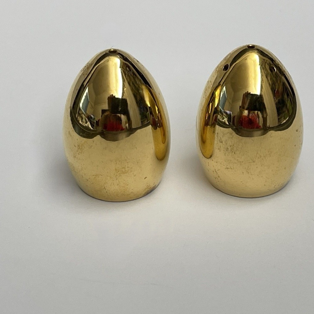 Salt and Pepper Shakers Gold-tone Eggs Italy 1 5/8" high Heavy
